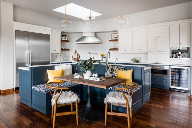 The Ultimate Guide to Kitchen Islands Featuring Banquette Seating