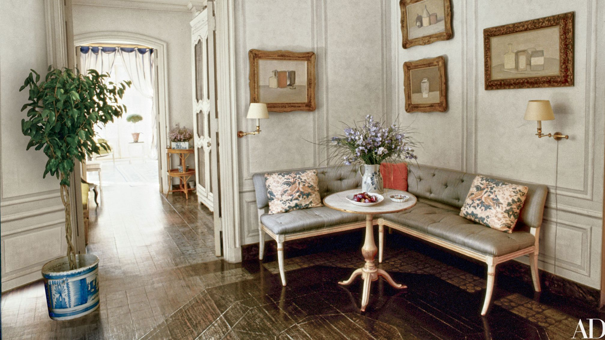 12 Stunning Banquette Ideas To Elevate Any Kitchen Design ... regarding