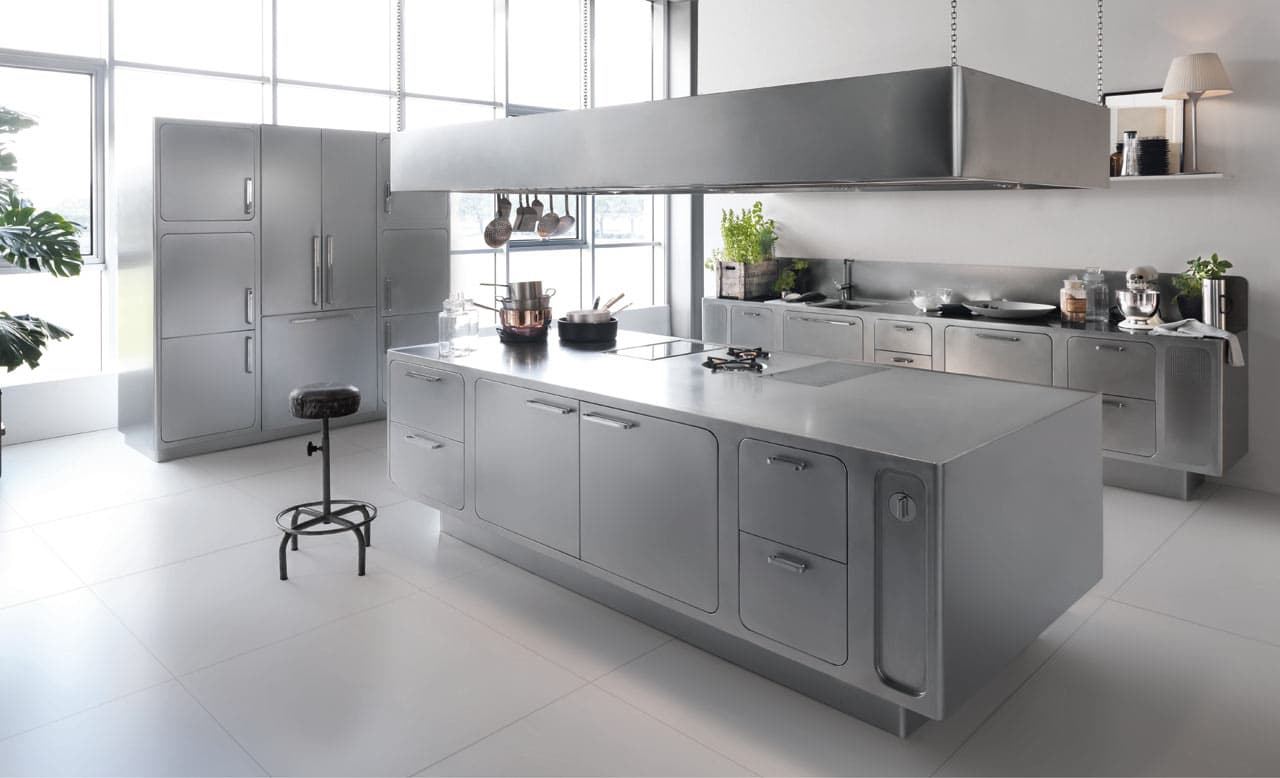 Integrating Le’Chef’s Black Stainless Steel Table into Your Kitchen Design