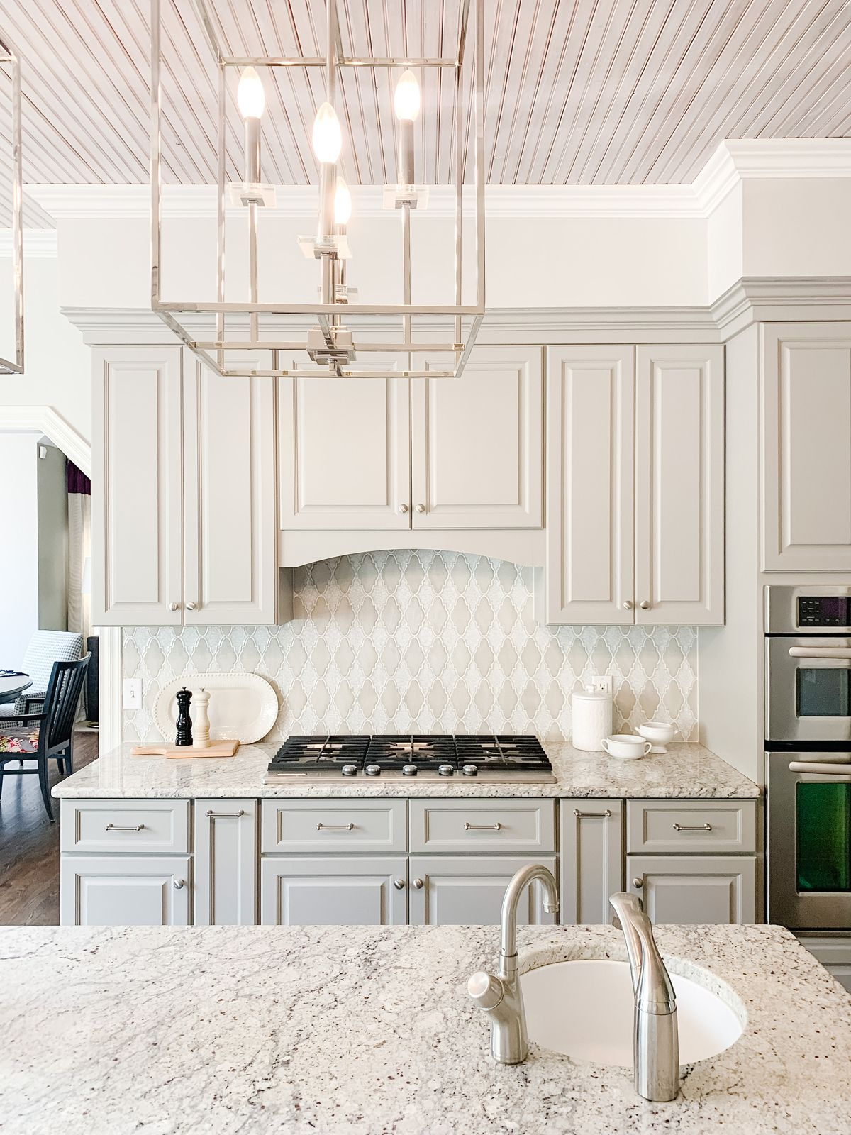 Cream Cabinetry Reimagined A Deep Dive into Complementary Color Schemes
