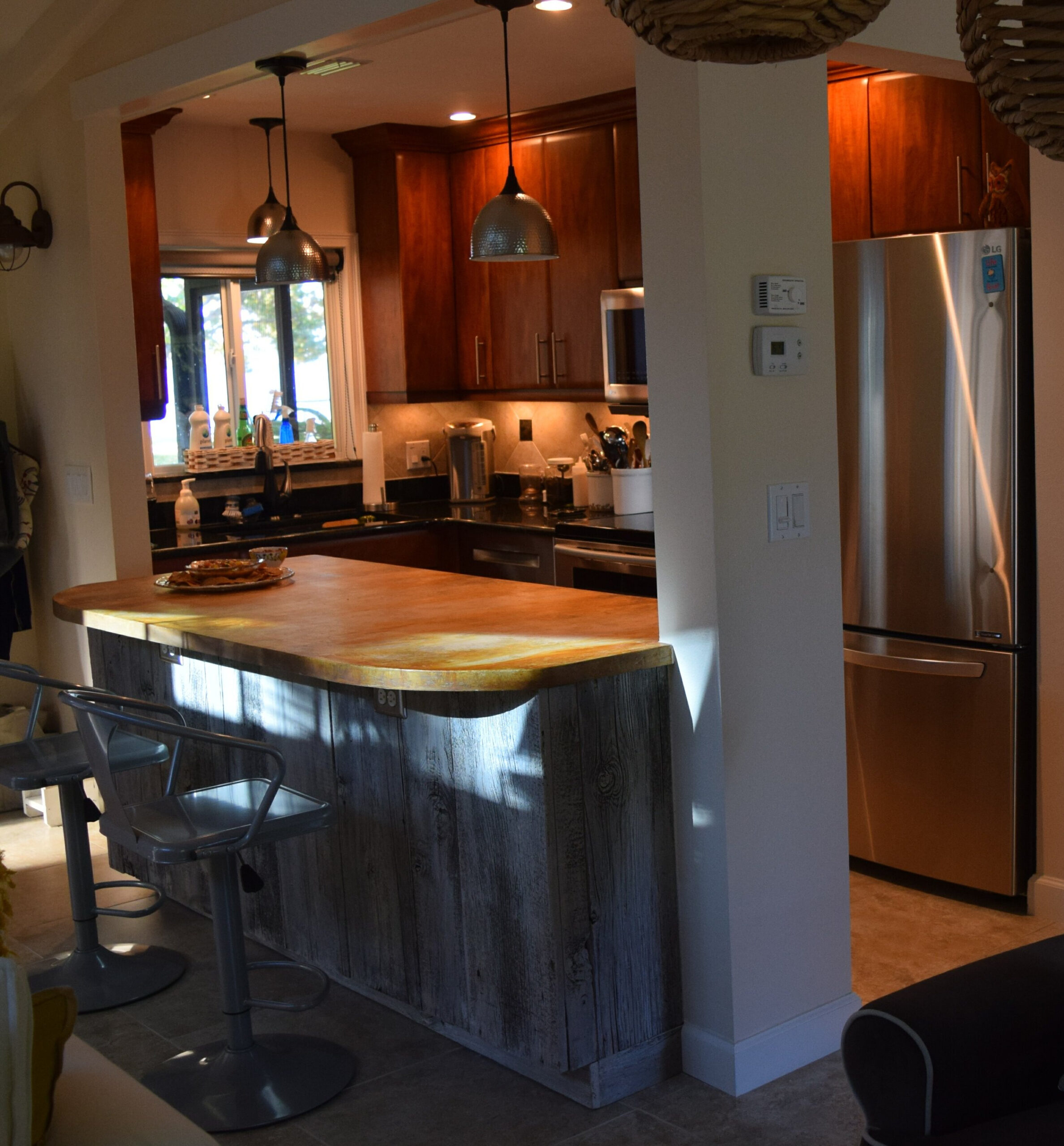 Kitchen Countertop Illusions How to Achieve a Floating Design