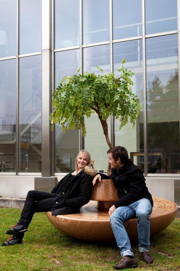 The Hidden Role of Chit-chat Seating in Building Human Connections