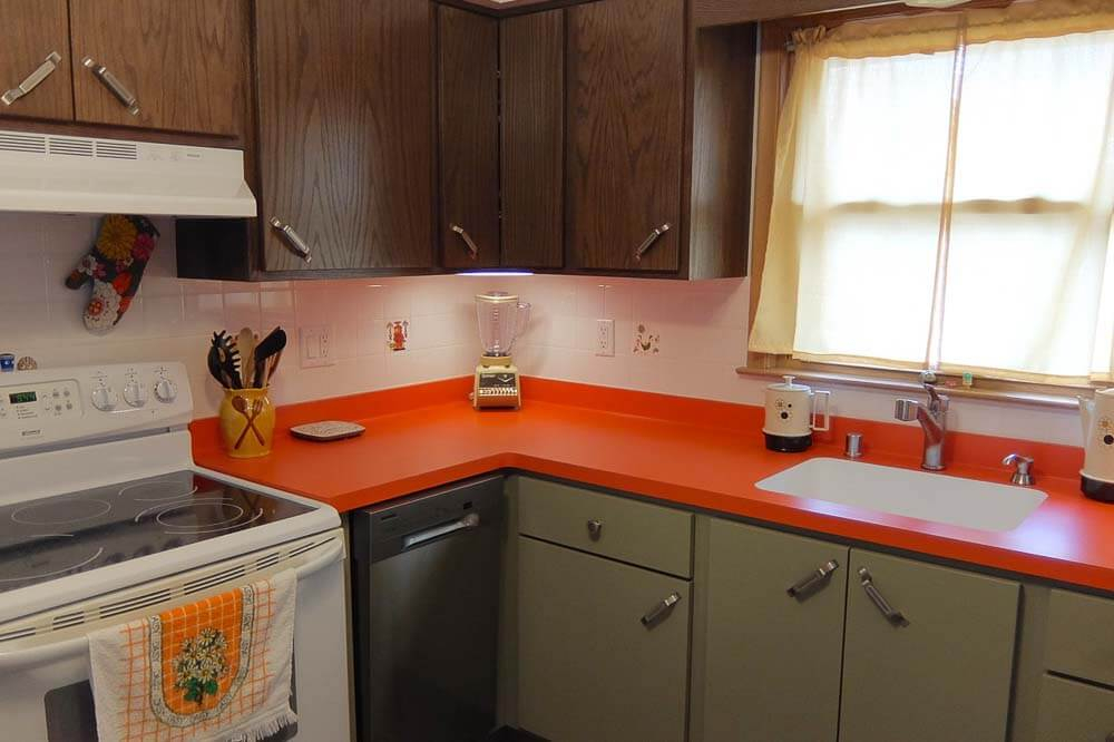 Recreating A Brady Bunch Kitchen - Duane And Wendy Show Us How! - Retro ... intended for Decoding the Brady Bunch Kitchen Revival What You Need to Know