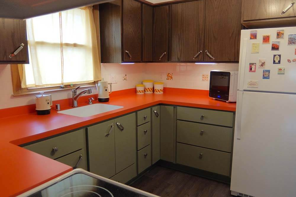 Recreating A Brady Bunch Kitchen - Duane And Wendy Show Us How! - Retro ... with regard to