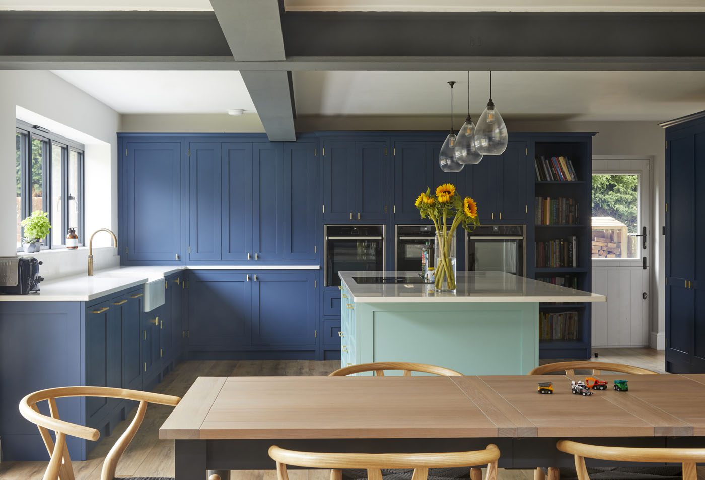 Shaker Kitchens Uk: Explore Stylish Designs And Modern Trends in