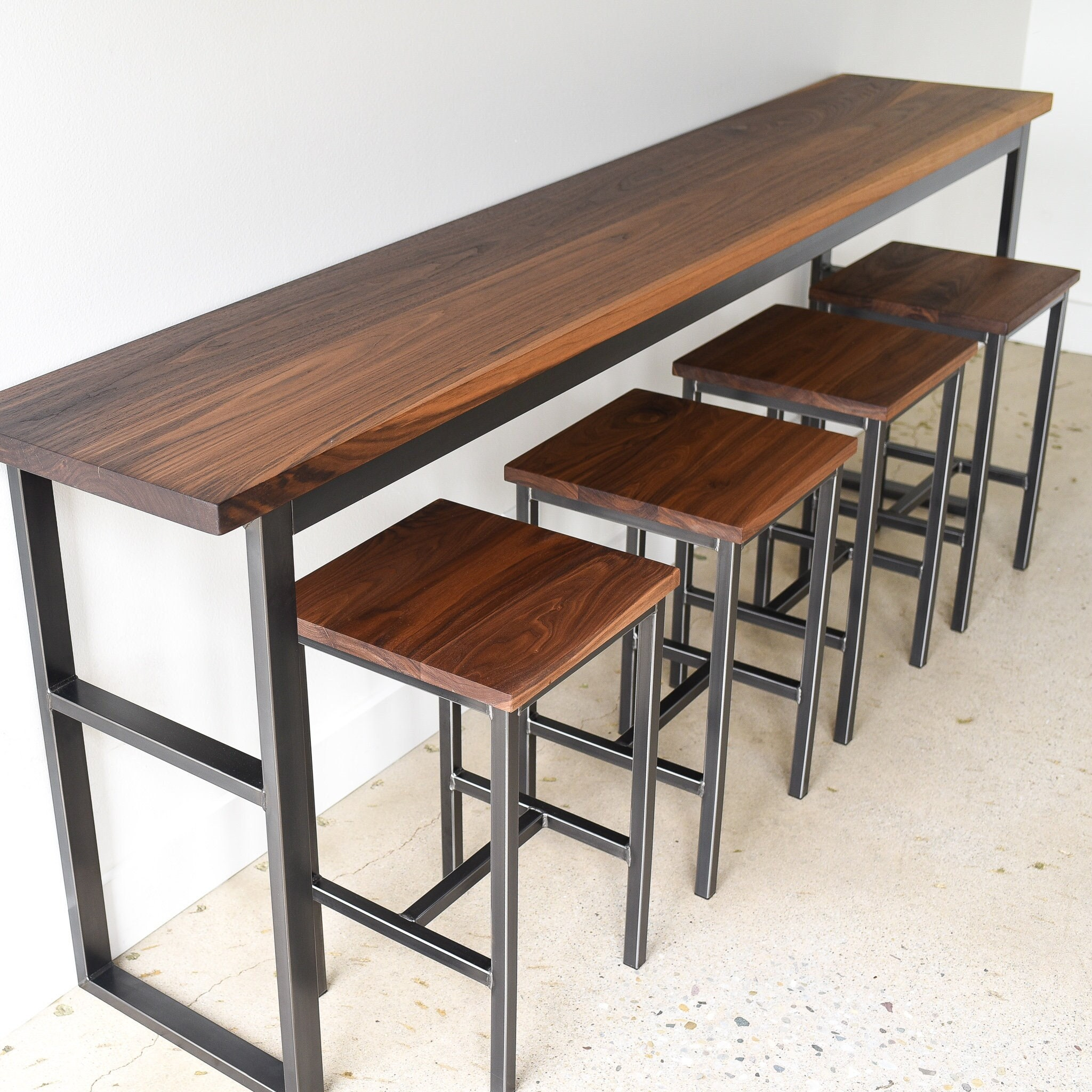 How to choose the perfect 41.34 inch steel bar table with solid wood top for your kitchen