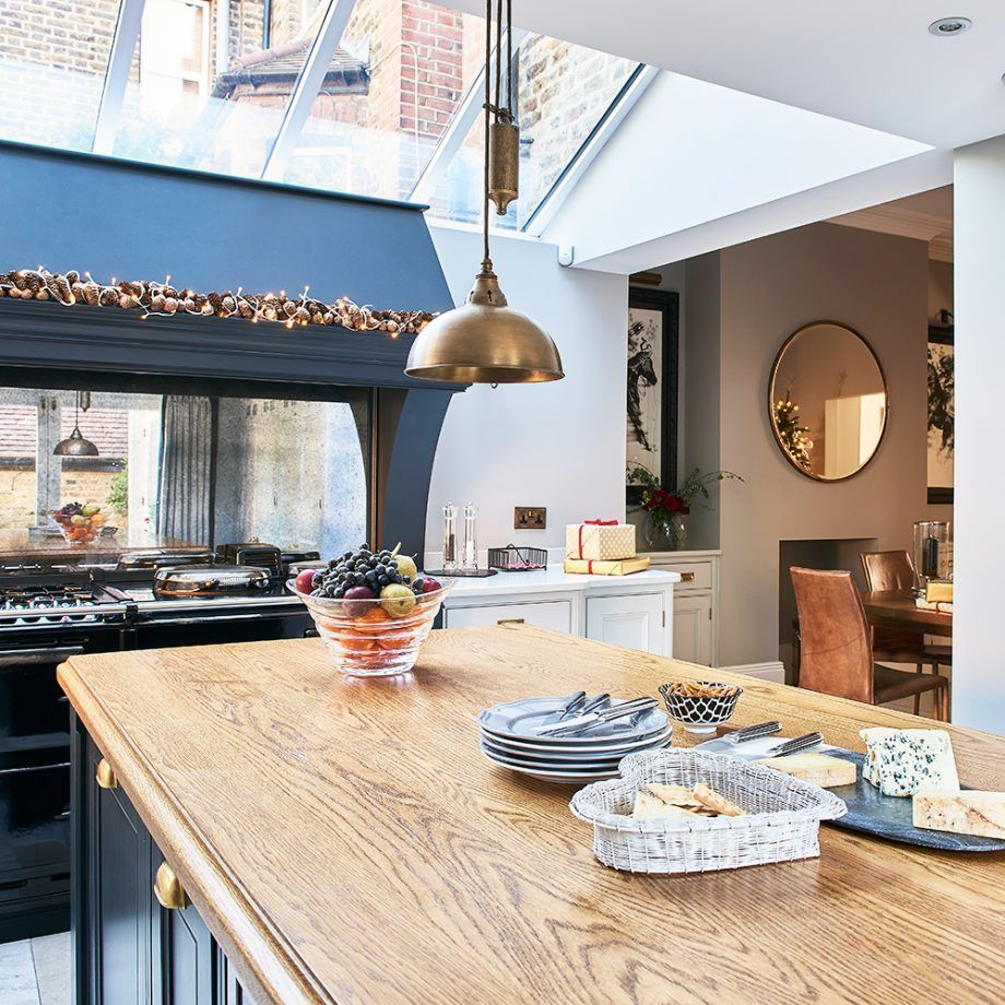 Reviving Edwardian Grandeur A Look at Modern Kitchen Adaptations