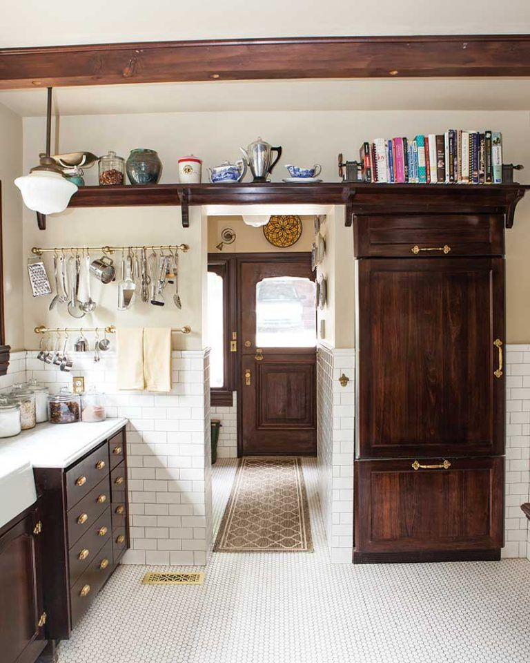 Kitchen Dreams: Refreshing a 1930s Colonial Revival Space