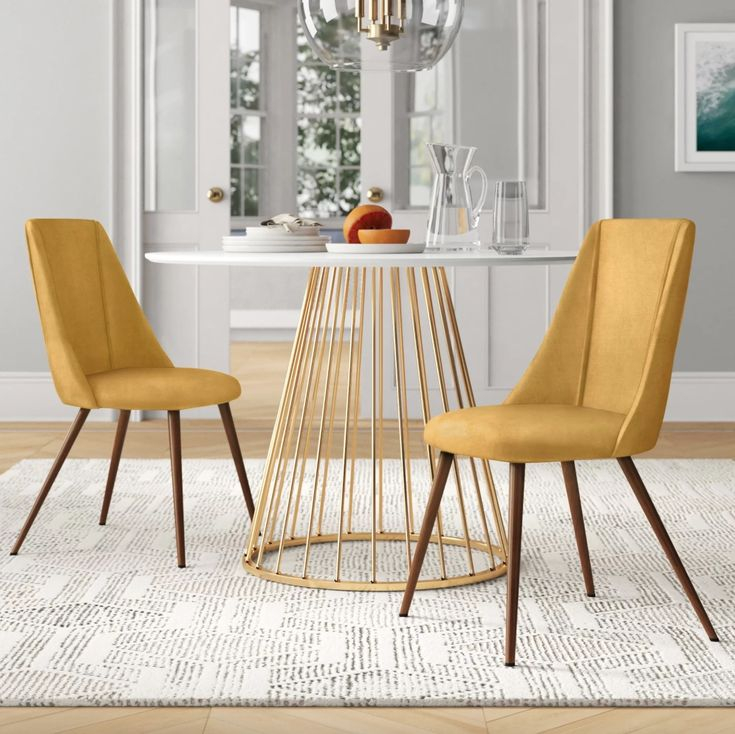 Exploring the Versatility of Upholstered Side Chairs in Contemporary Settings